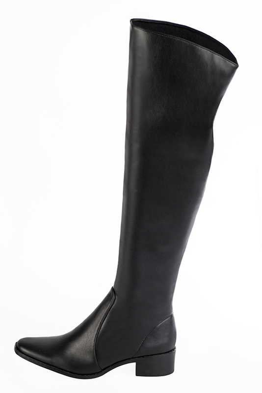 Satin black women's stretch thigh-high boots. Round toe. Low leather soles. Made to measure. Profile view - Florence KOOIJMAN